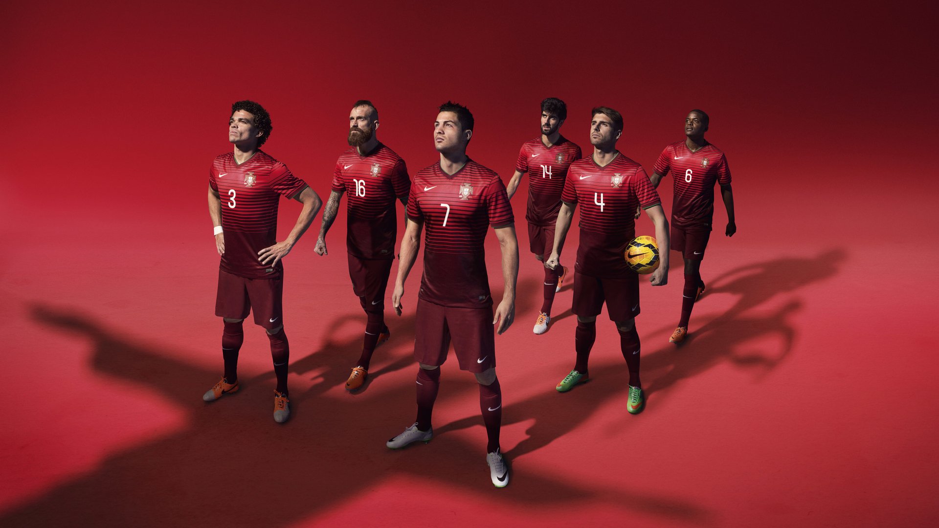 曼联士气爆棚，西甲八强战遇上皇家马德里，目标明确直指晋级